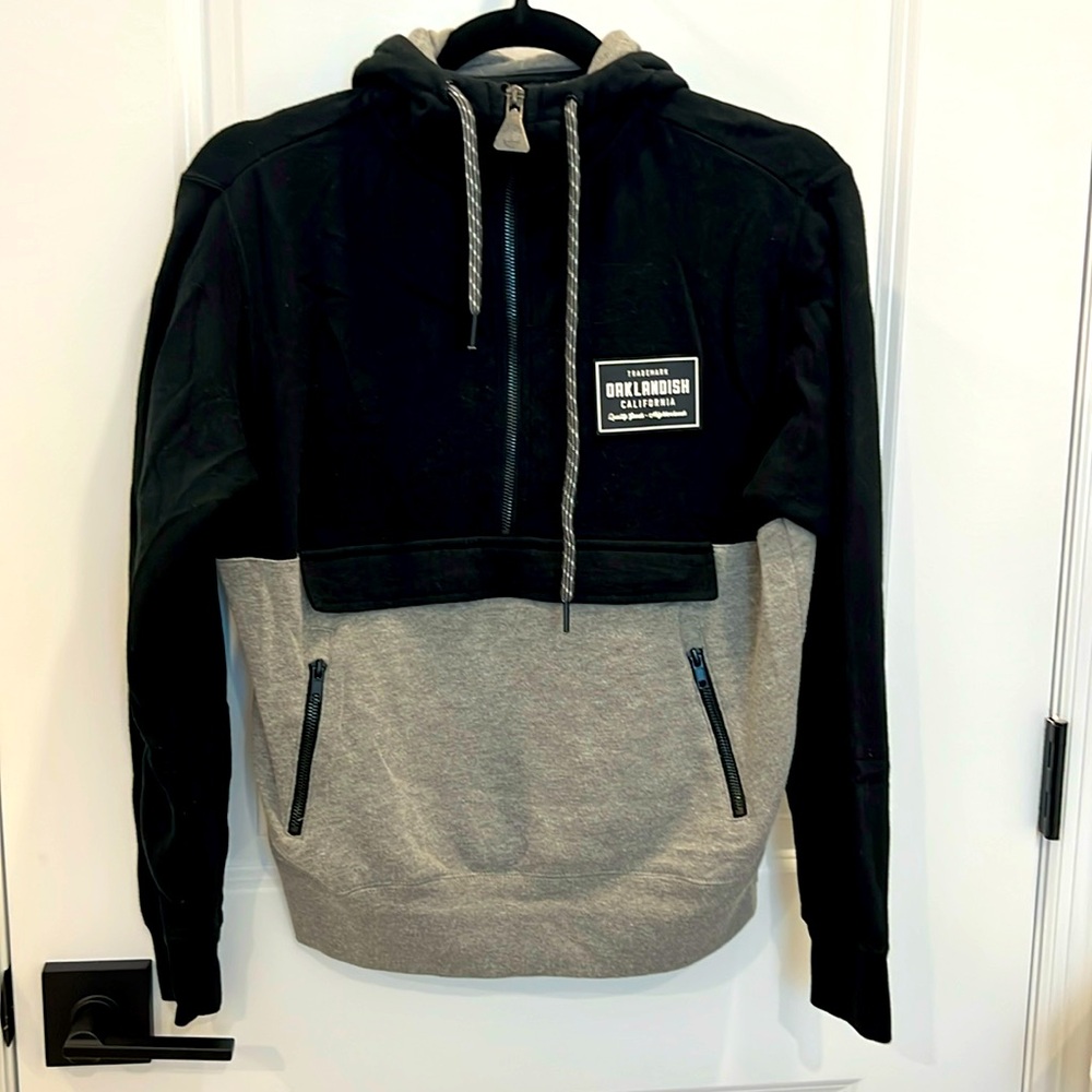 Oaklandish Women’s Black and Gray Hoodie - XS